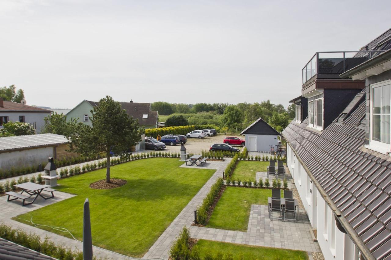 Groß Zicker Ferienwohnung Mit Meerblick Und Gartennutzung - Haus Inselwind Fewo Meerstrand מראה חיצוני תמונה